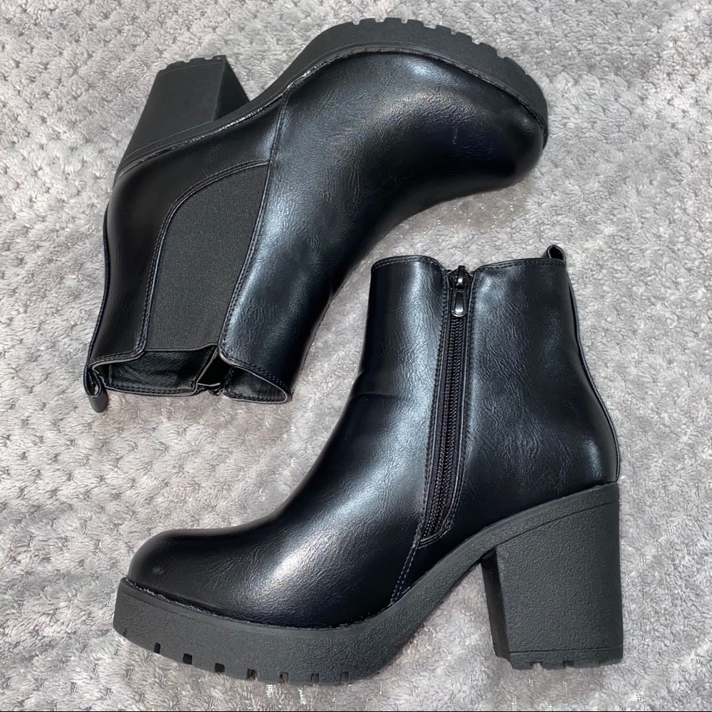 🖤 Black Booties 🖤